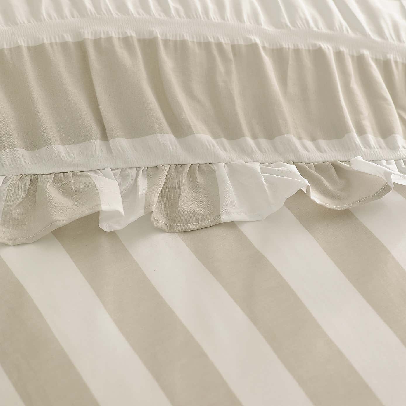 Carousel zoom image position 4 of 6