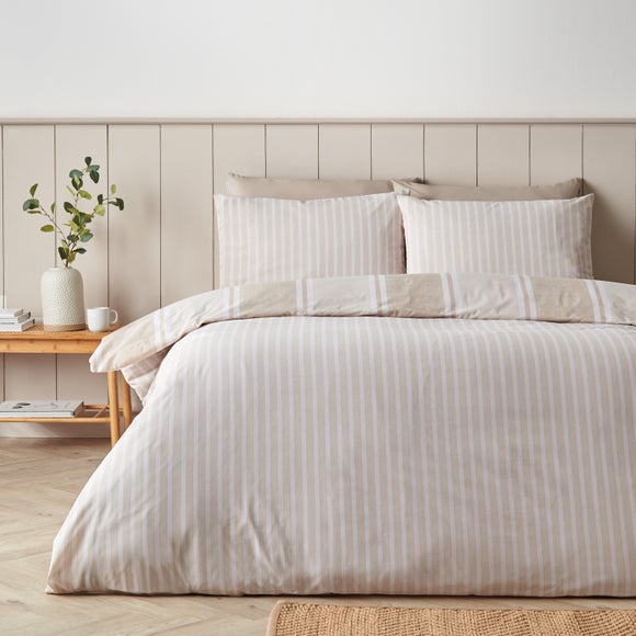 Carousel navigation image position 3 of 7