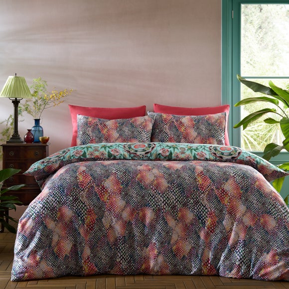 Carousel navigation image position 3 of 8