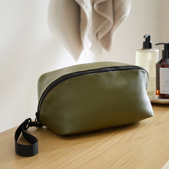Wide Opening Wash Bag