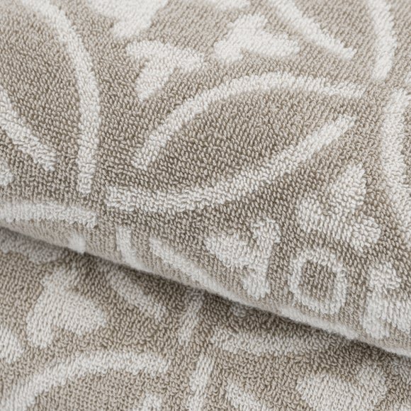 Photo 3 of Vintage Tile Yarn Cotton Towel