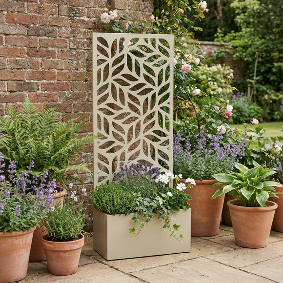 Garden Screen & Plant Pot