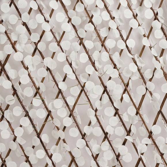 Carousel navigation image position 3 of 4