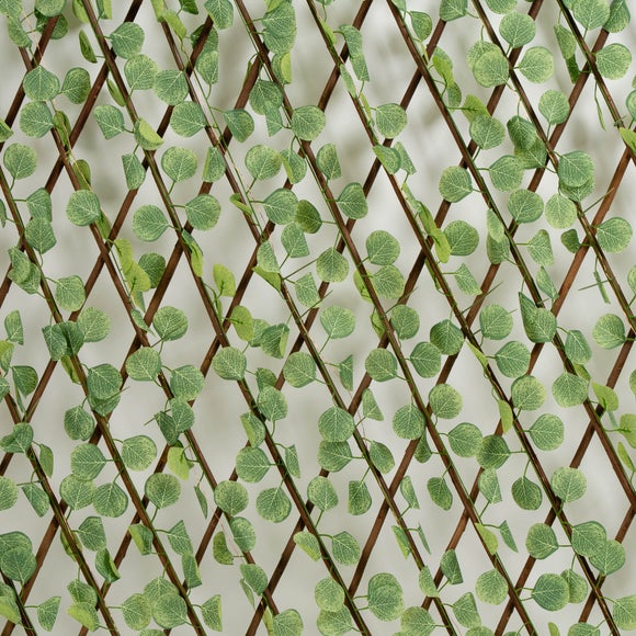 Carousel navigation image position 3 of 4