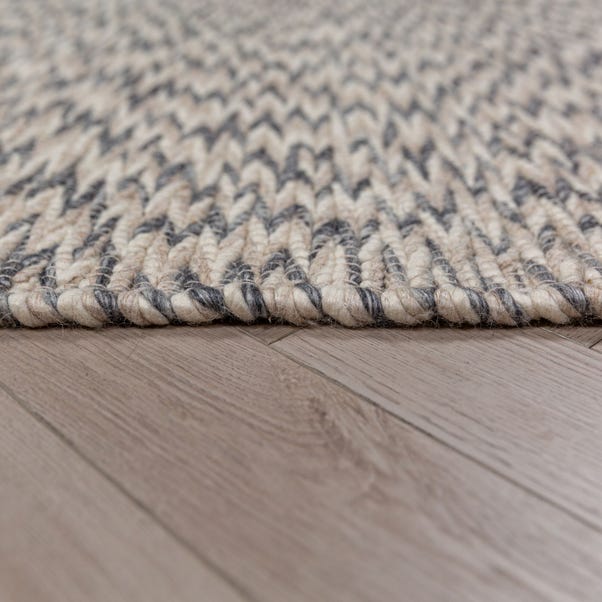 Rian Chevron Wool Runner | Dunelm
