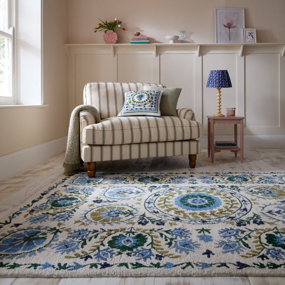 Hani Floral Wool Rug