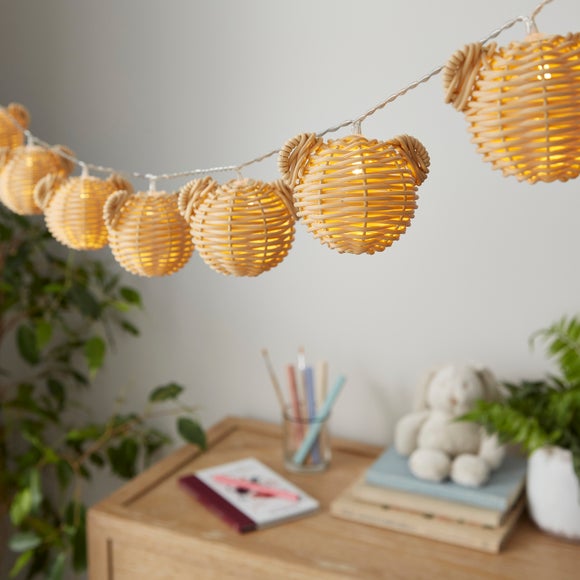 Teddy Rattan 8 LED String Lights