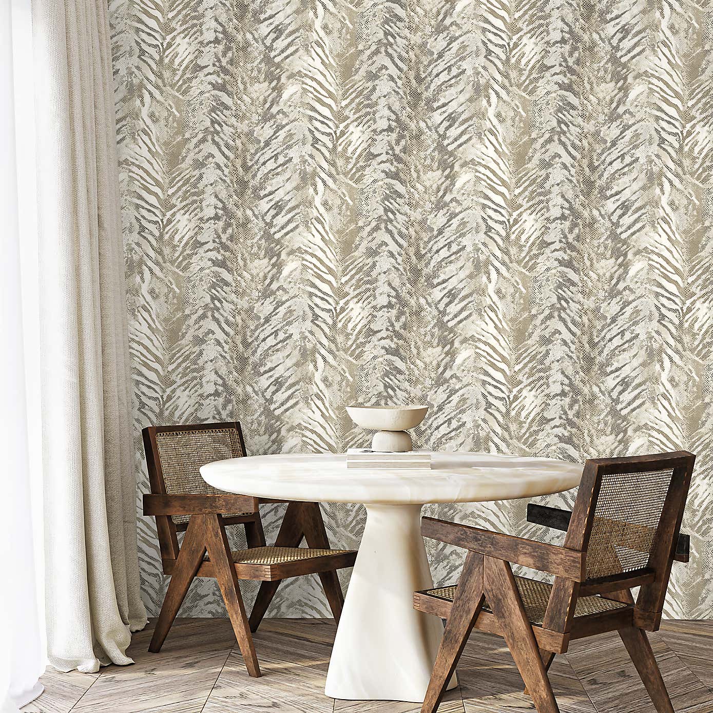 Carousel zoom image position 6 of 8