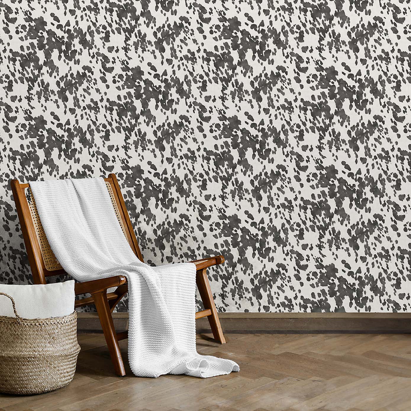 Carousel zoom image position 6 of 7