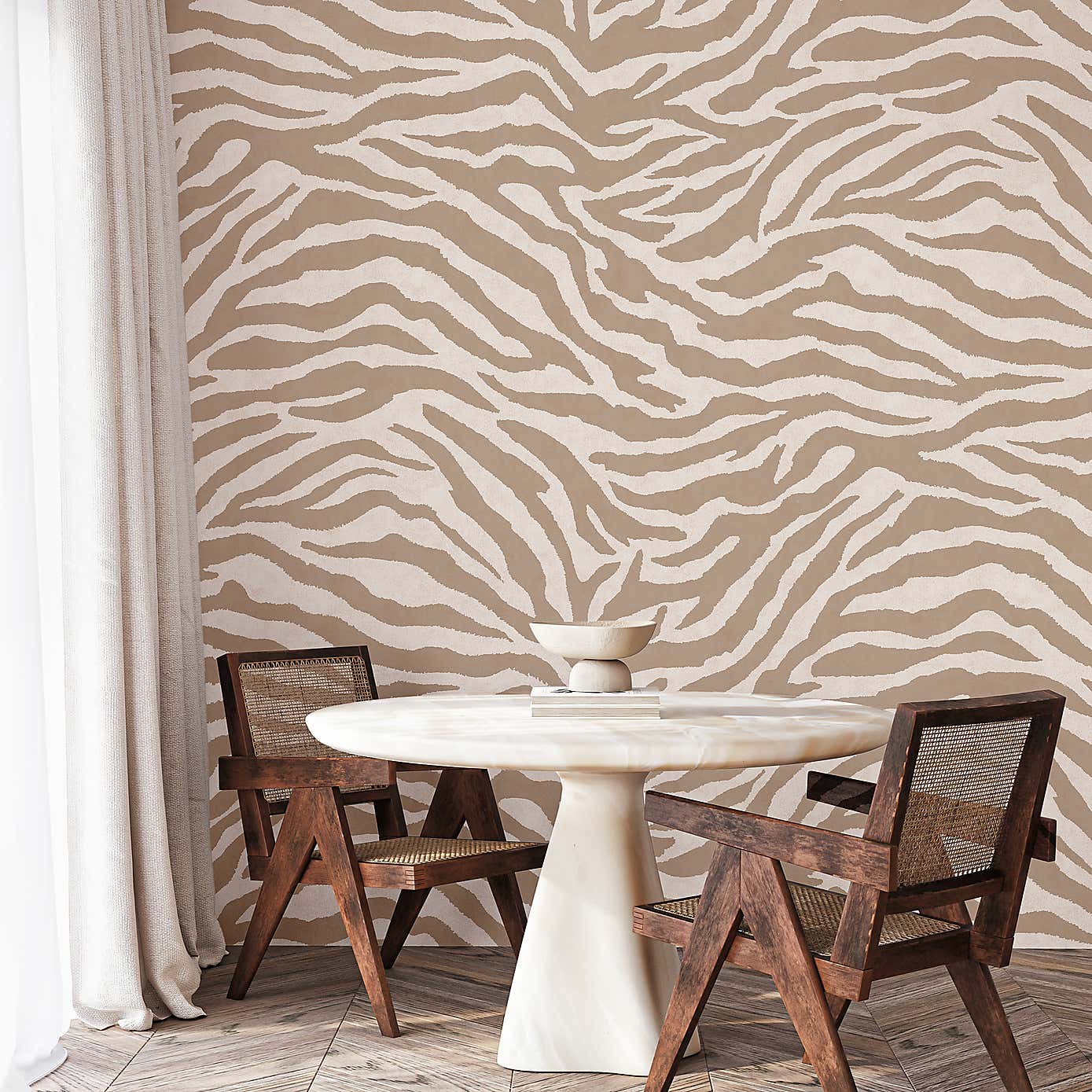 Carousel zoom image position 3 of 4