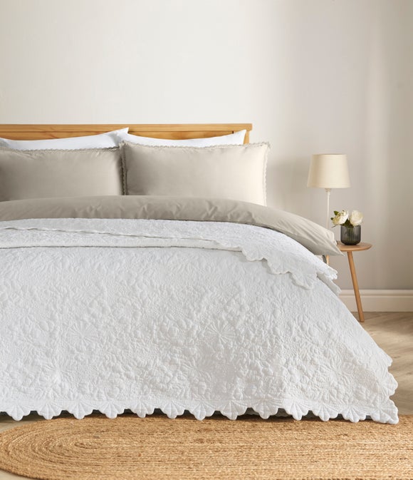 Flora Quilted Bedspread