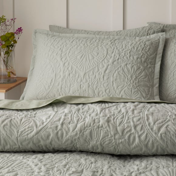Hani Pinsonic Quilted Oxford Pillowcase