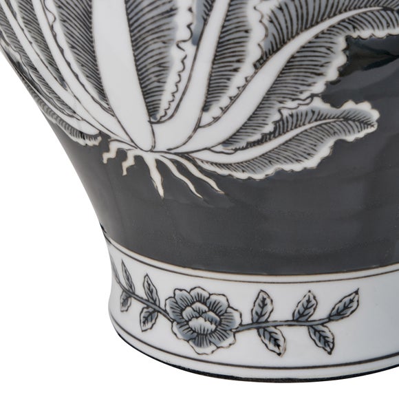 Carousel navigation image position 3 of 8