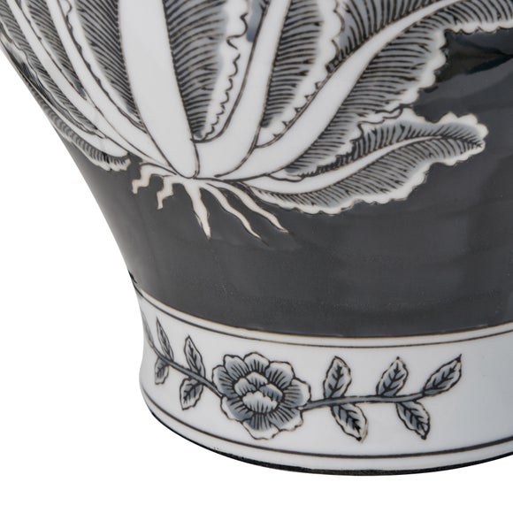 Carousel navigation image position 3 of 8