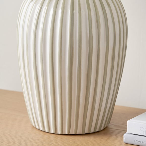 Carousel navigation image position 4 of 6