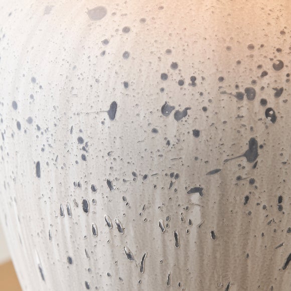 Carousel navigation image position 4 of 6