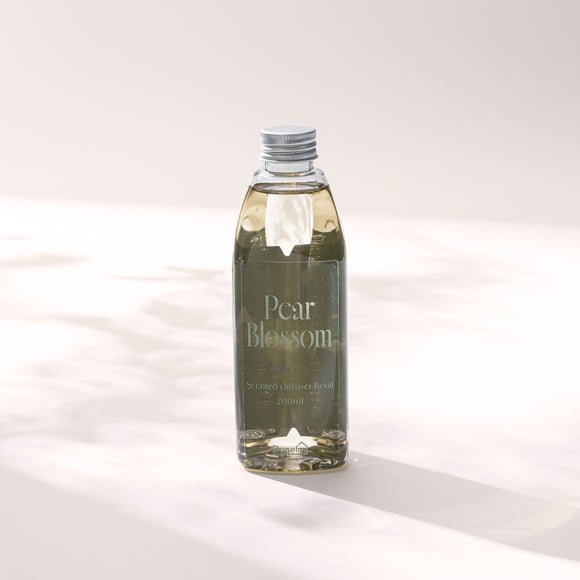 Moments Pear Blossom Diffuser Refill
