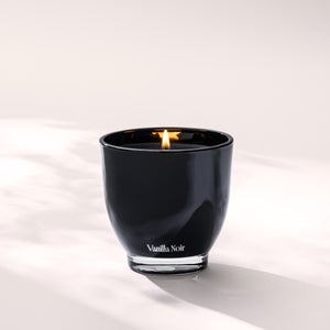 Moments Vanilla Noir Candle