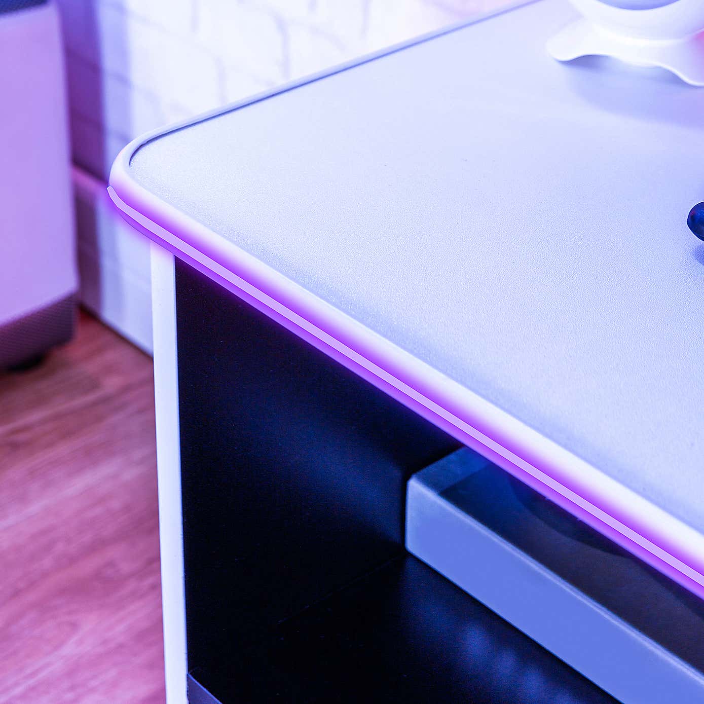 Carousel zoom image position 4 of 6