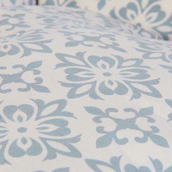 Photo 3 of Dream Paws Soft Scalloped Pet Bed