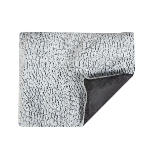 Carousel navigation image position 3 of 4