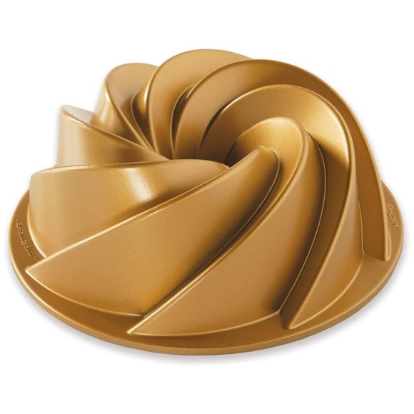 Nordic Ware Heritage Gold 6 Cup Bundt Pan