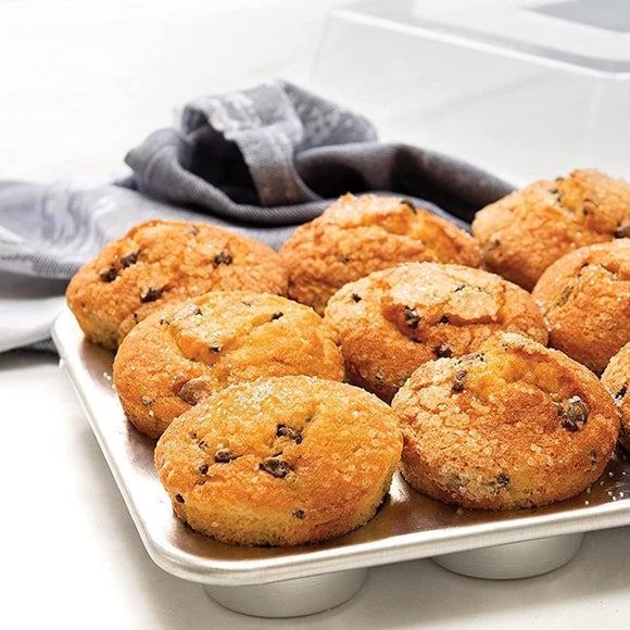 Carousel navigation image position 3 of 6