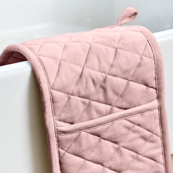 Carousel navigation image position 3 of 4