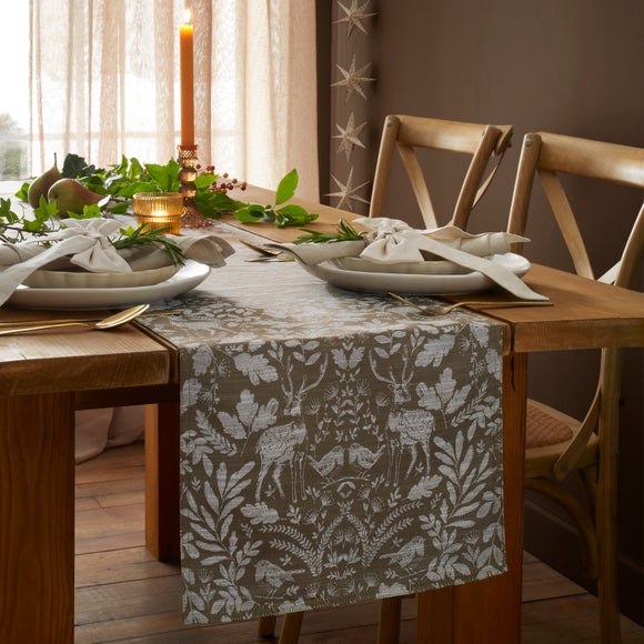 Winter Harvest Jaquard Table Runner