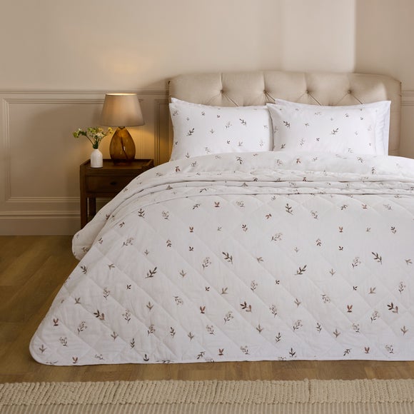 Elise Floral Brushed Bedspread
