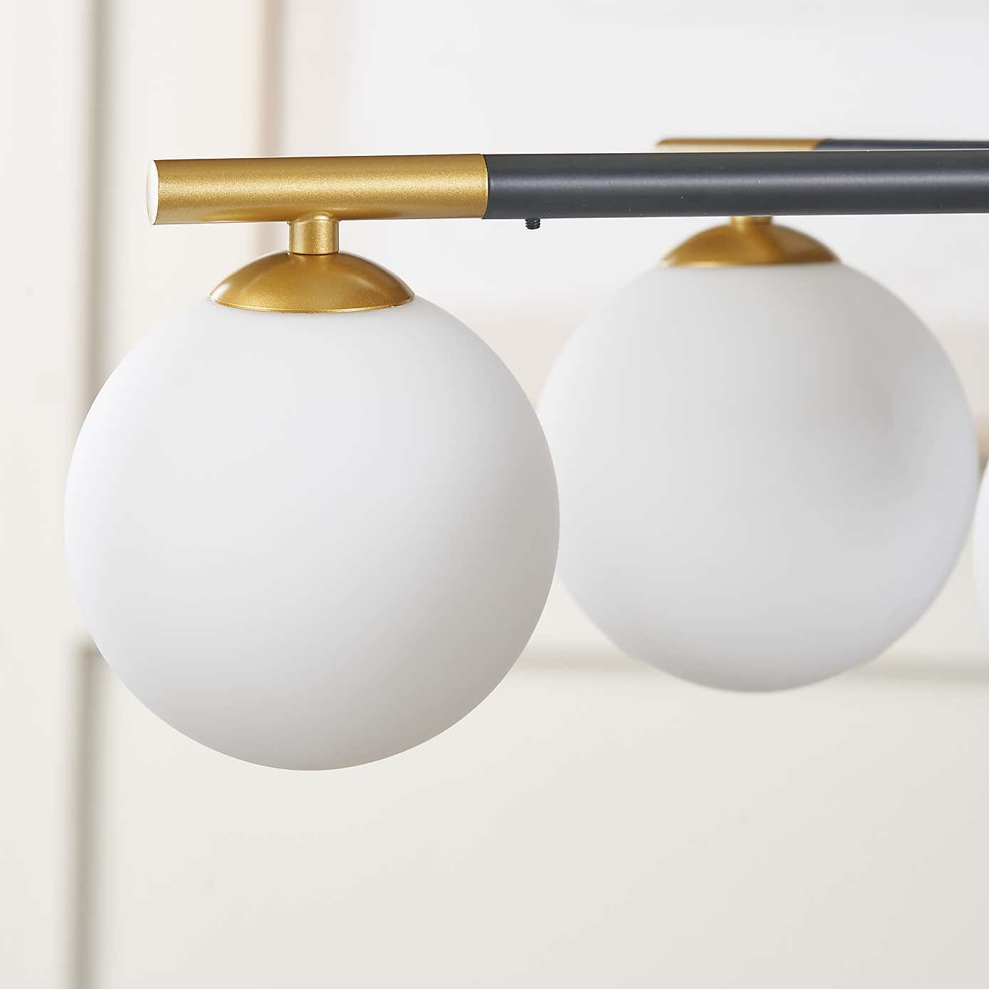 Carousel zoom image position 2 of 5