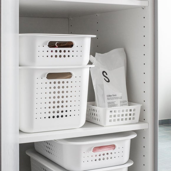 Carousel navigation image position 2 of 7