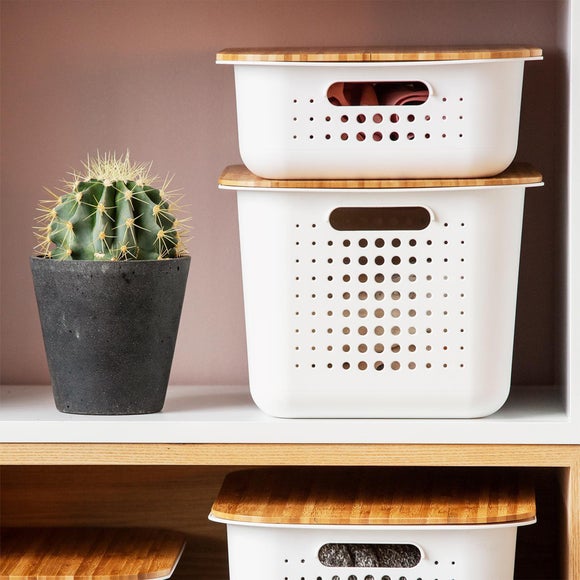 Carousel navigation image position 4 of 7