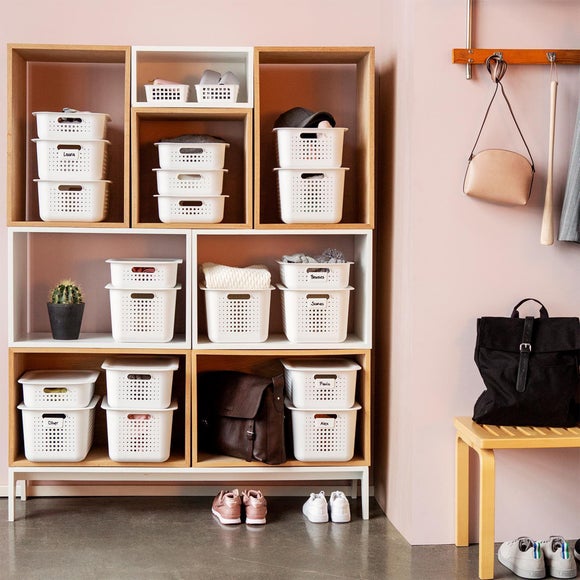 Carousel navigation image position 3 of 7