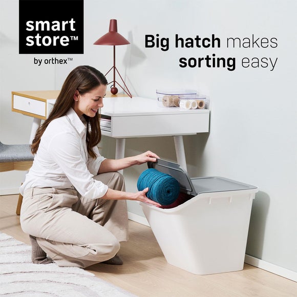 Carousel navigation image position 4 of 8