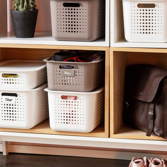 Carousel navigation image position 5 of 7