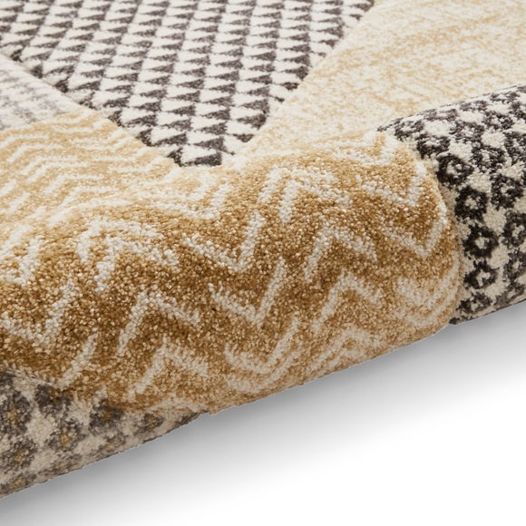 Carousel navigation image position 7 of 10