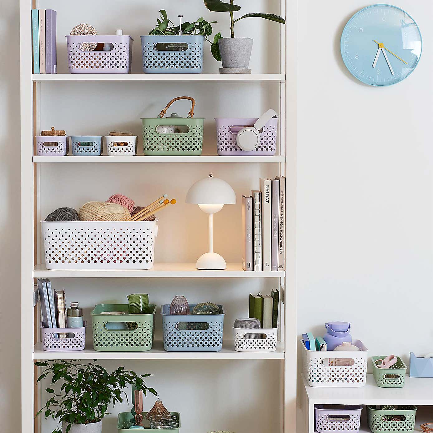 Carousel zoom image position 4 of 10