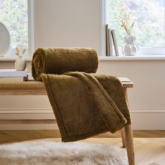 Double Sided Faux Fur Throw