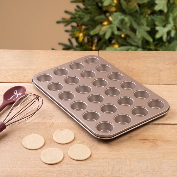 View Mini Mince Pie Tin View Mini Mince Pie Tin