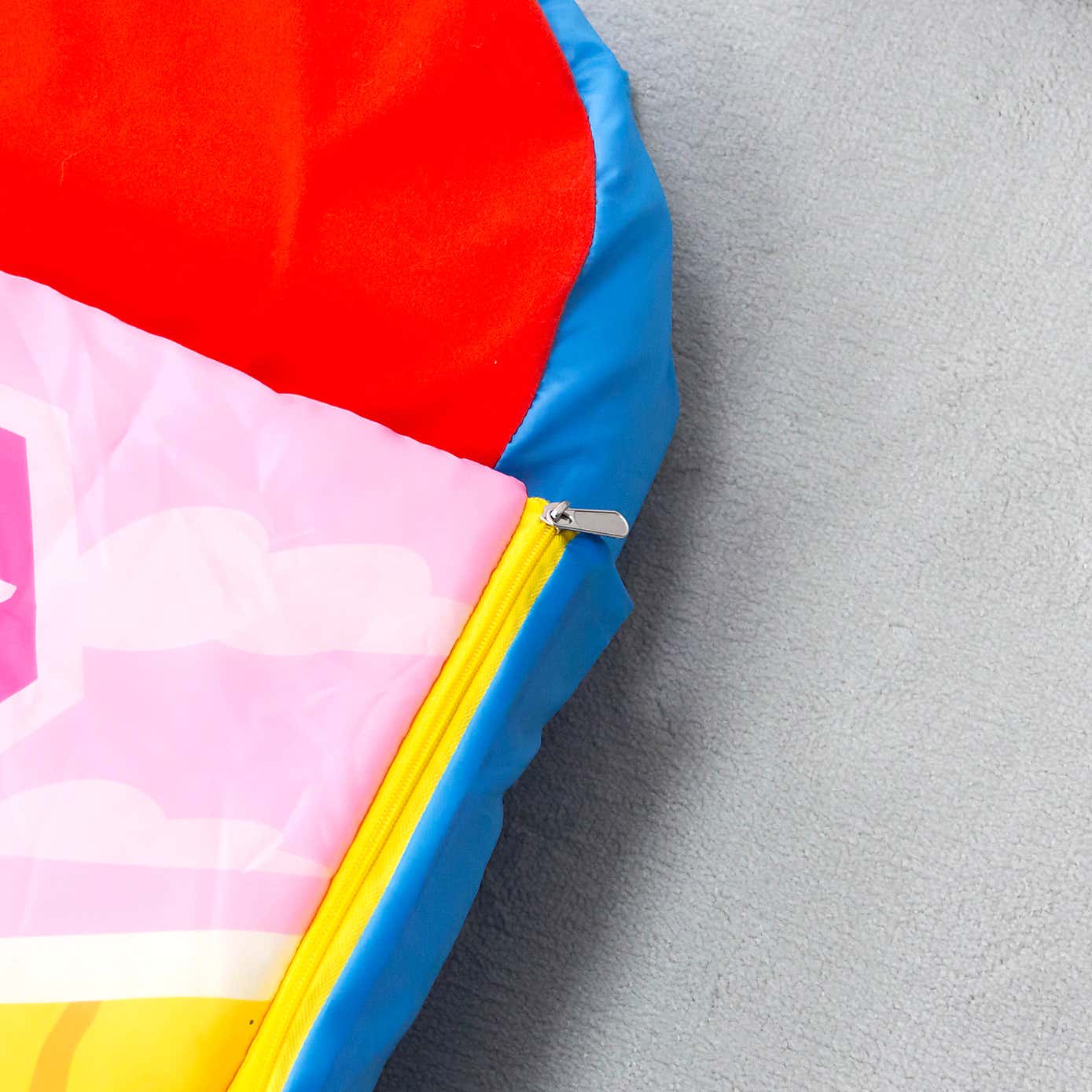 Carousel zoom image position 5 of 7