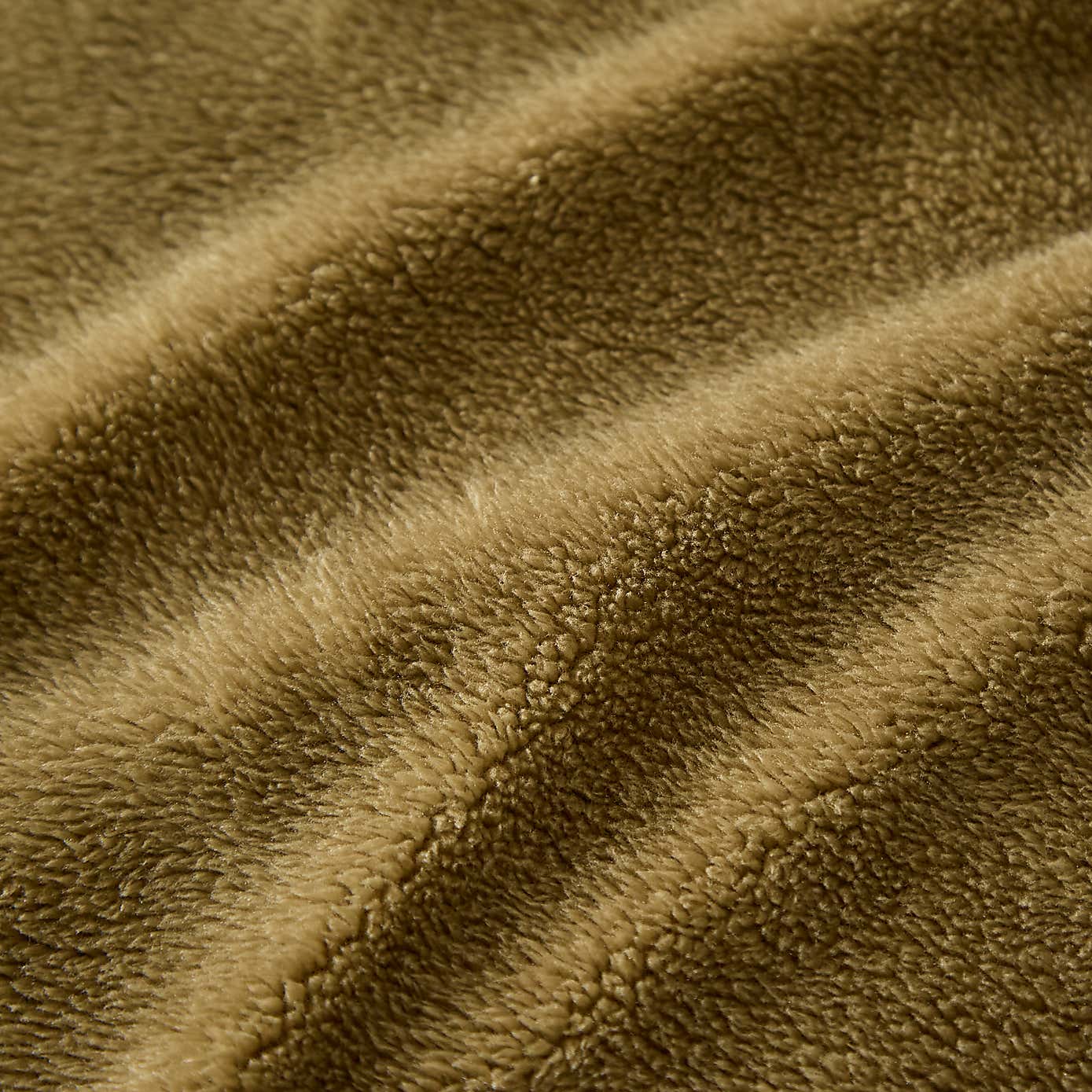 Carousel zoom image position 3 of 4