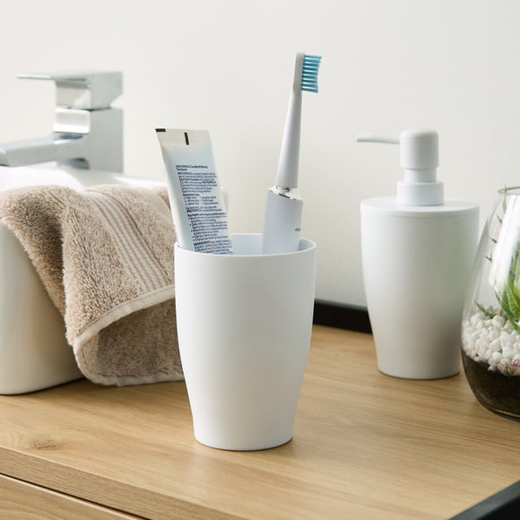 Curved Plastic Toothbrush Holder