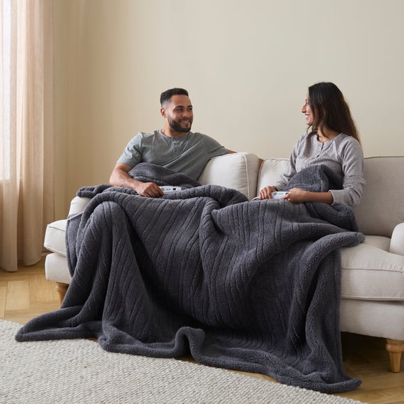 Teddy Electric Throw