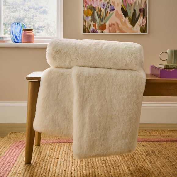 Silky Soft Faux Fur Throw 130cm x 180cm