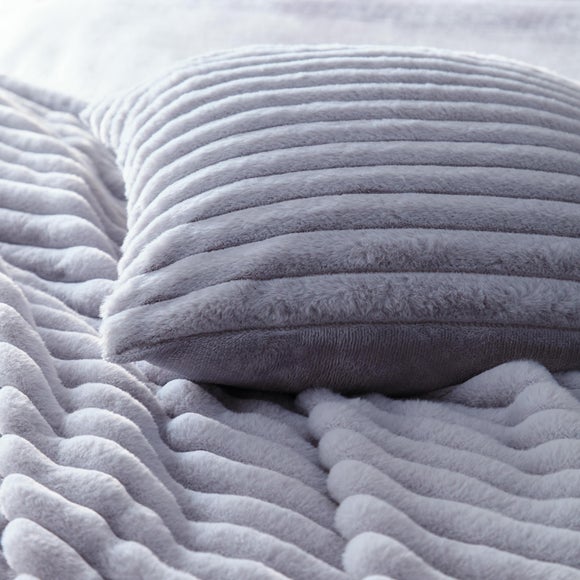 Carousel navigation image position 4 of 5