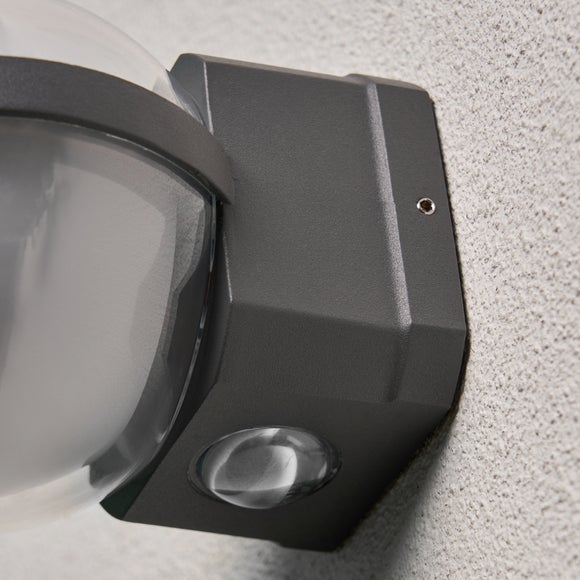 Carousel navigation image position 3 of 5