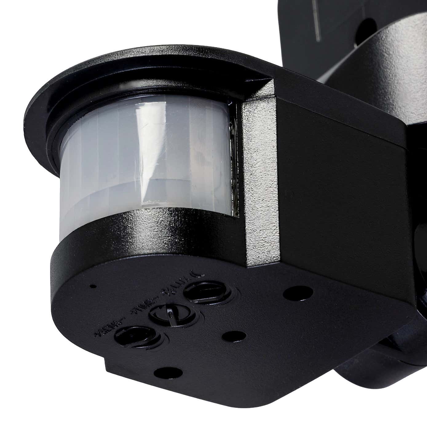 Carousel zoom image position 3 of 4