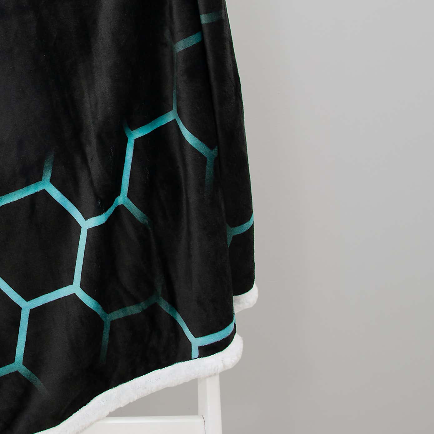 Carousel zoom image position 2 of 7