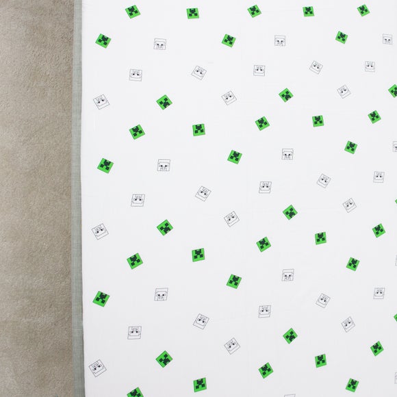 Carousel navigation image position 3 of 7